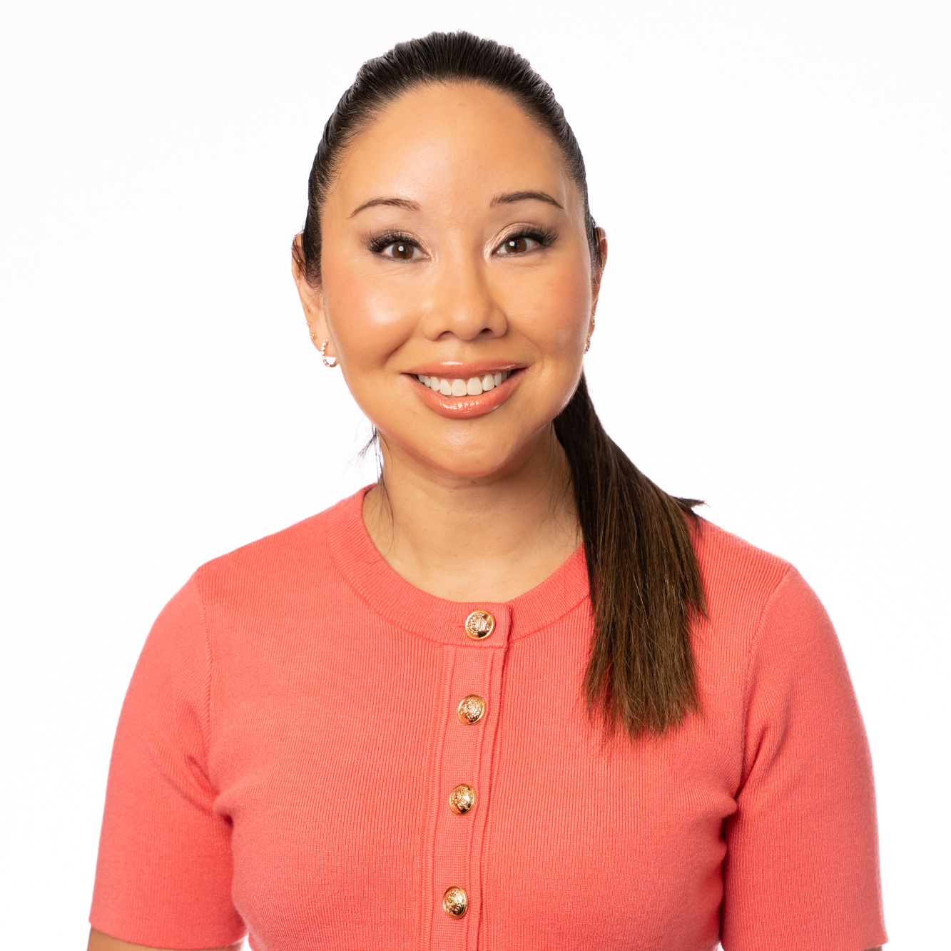 Dr. Tiffany Waki headshot